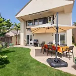 La Jolla Hillside Views And Coastal Comfort